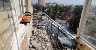 Демонтаж балкона Феодосия, цена от 2937 руб.