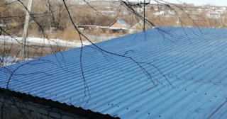 Демонтаж поликарбоната с крыши в Феодосии - услуги по доступной цене от 619 рублей